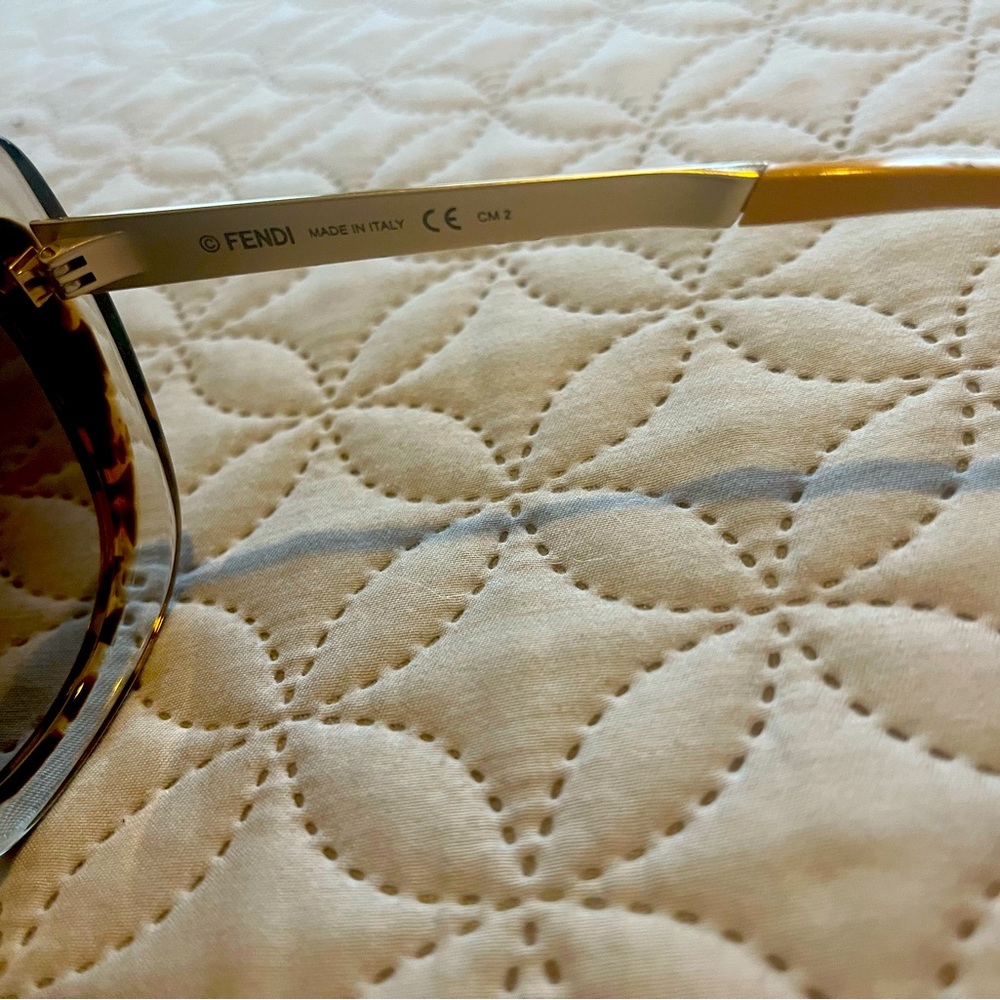 Fendi Butterfly Crystal Havana Honey Gold FF 0029/S Sunglasses - Picture 4 of 4